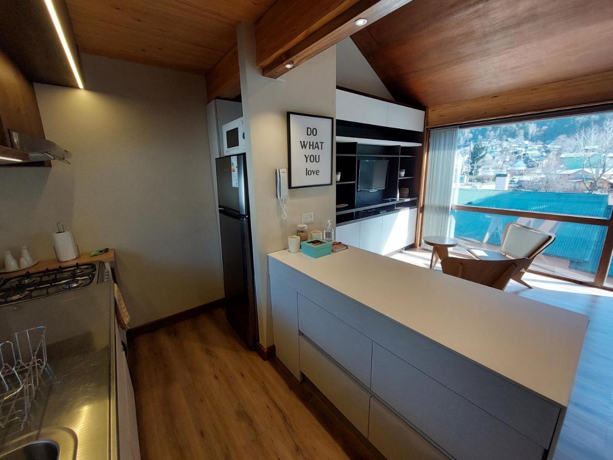 Monoambiente de diseño único, muy cálido y bien ubicado. 18V2 San Martín de los Andes Exterior foto